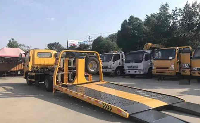 西双版纳傣族自治州汽车中途维修案例